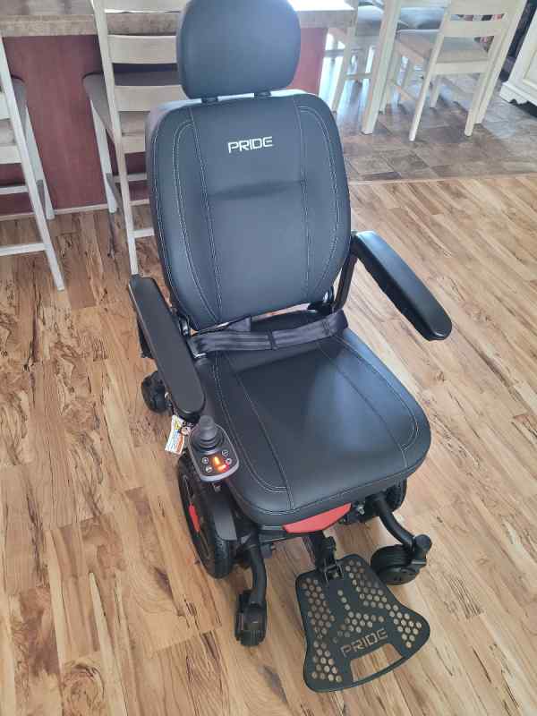 New never used Pride Jazzy Evo 613 wheelchair 
