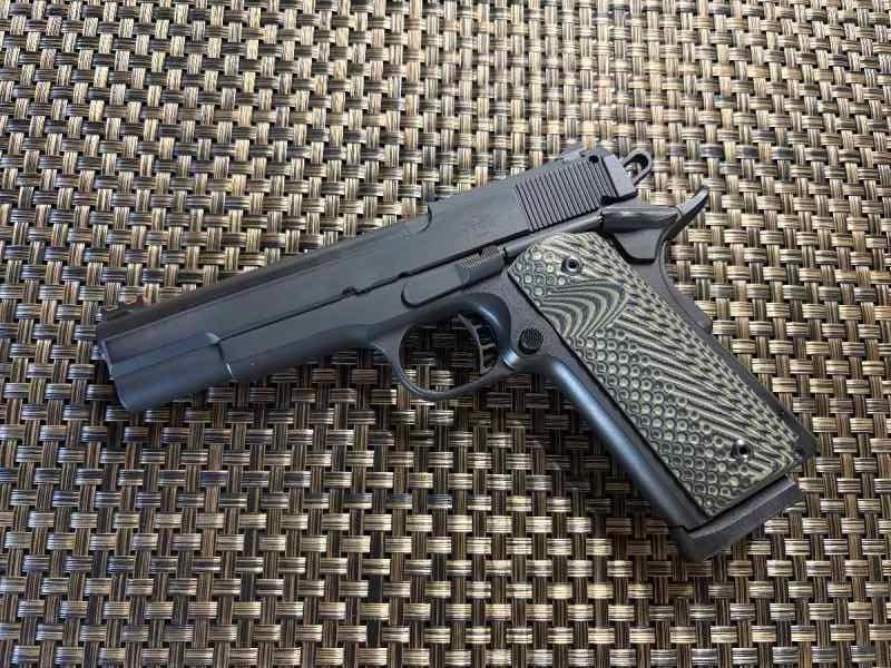 RIA 22 MAG 