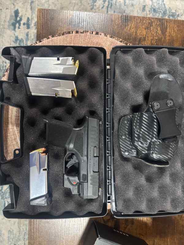 Springfield Hellcat