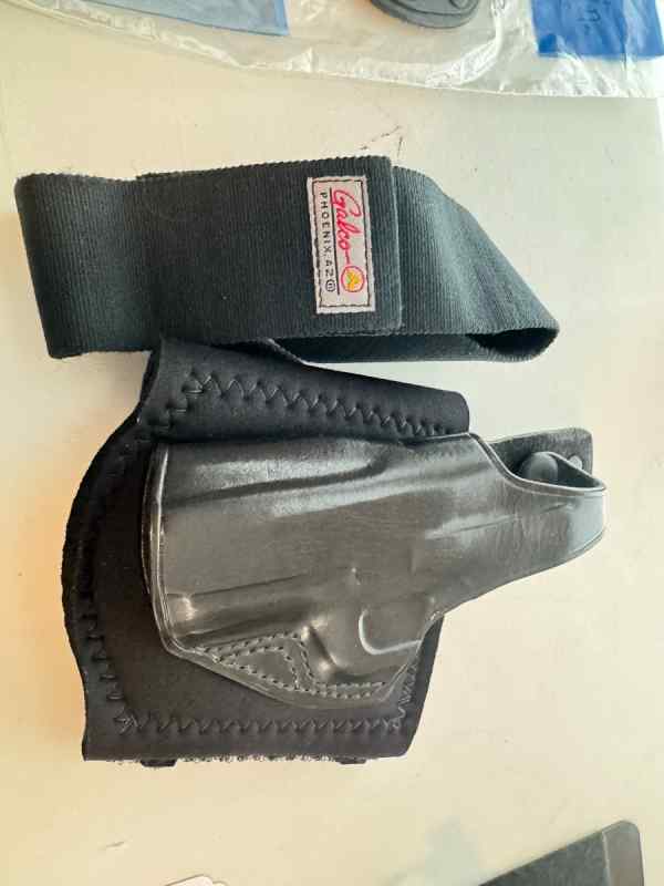 Holsters, LEFT handed application various.